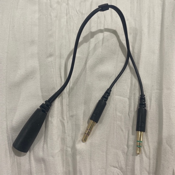 3.5mm Audio Mic Y Splitter Cable Cord Headphone Adapter Female to 2 Male Gold US - Picture 2 of 2